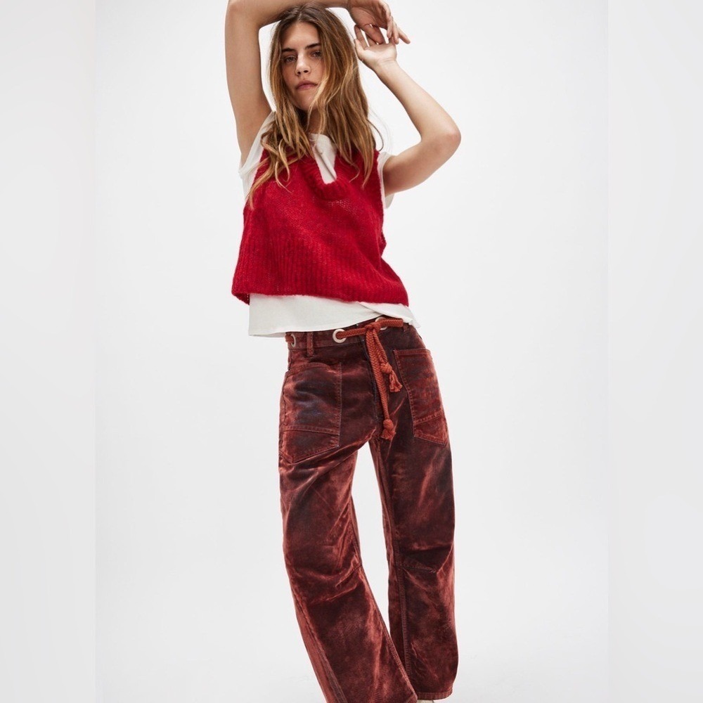 Free People Flocked Moxie Low Rise Barrel Jeans Chili Rust Orange size 31